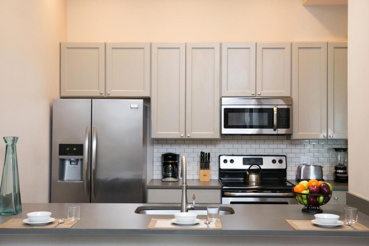 Stay Alfred On North Carondelet Street Apartment *
