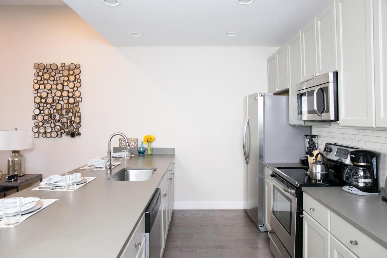 Apartment Stay Alfred On North Carondelet Street